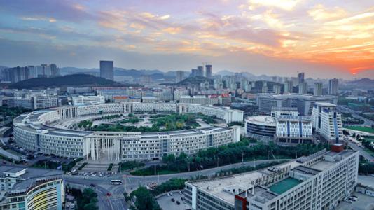 聚焦聚力新動能 打造區(qū)域經(jīng)濟(jì)增長極