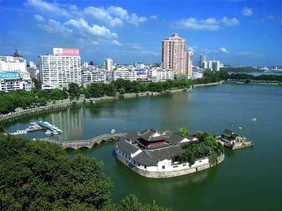 九江經(jīng)開區(qū)聚焦高端裝備制造、新材料新能源結碩果